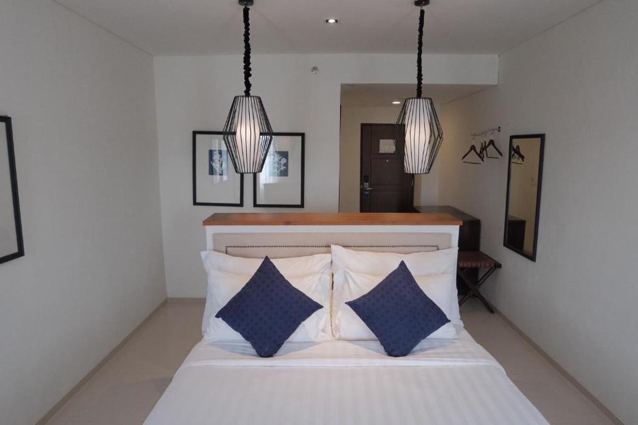M Hotel Sorong Eksteriør bilde