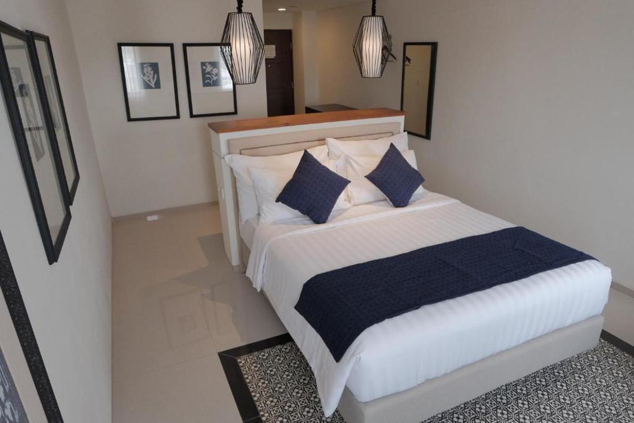 M Hotel Sorong Eksteriør bilde